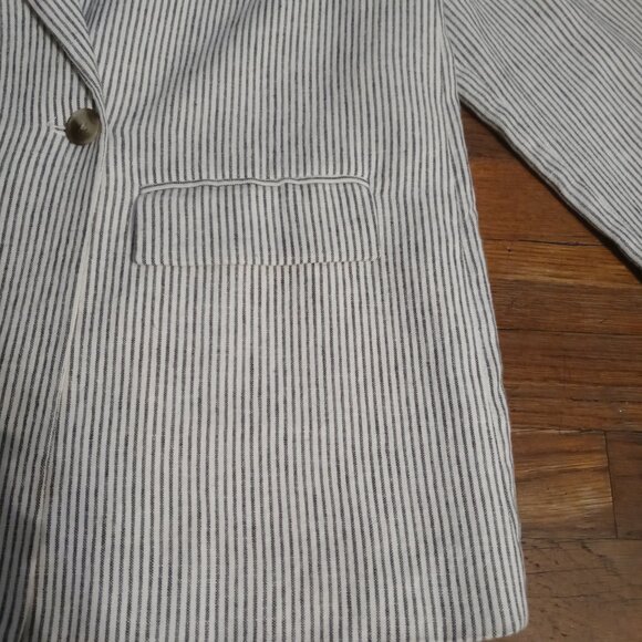 OLD NAVY striped double breasted linen blend blazer in charcoal stripe (L) - Picture 6 of 16